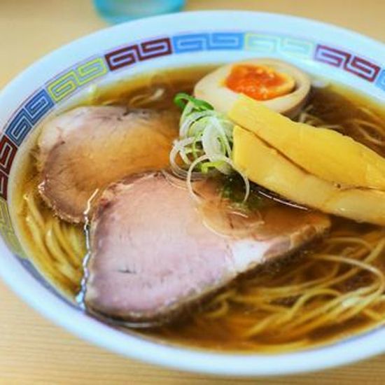 澄んだ醤油系ラーメン