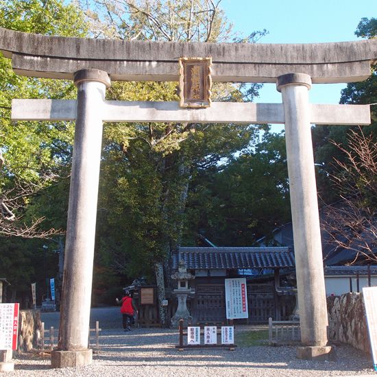 闘雞神社